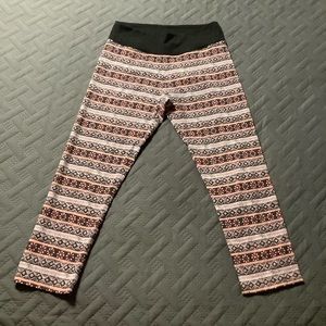 American Eagle pattern leggings.